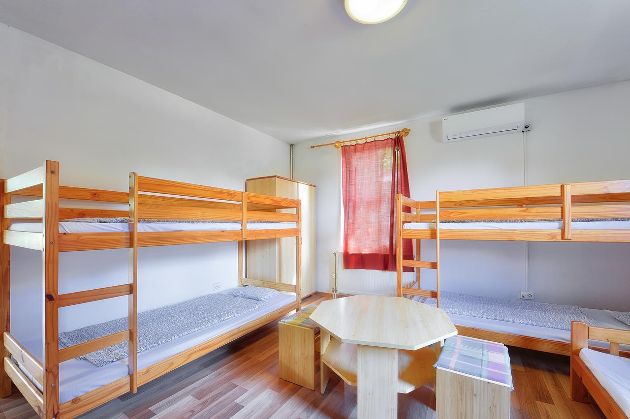Oliver Inn Balatonlelle Exterior photo